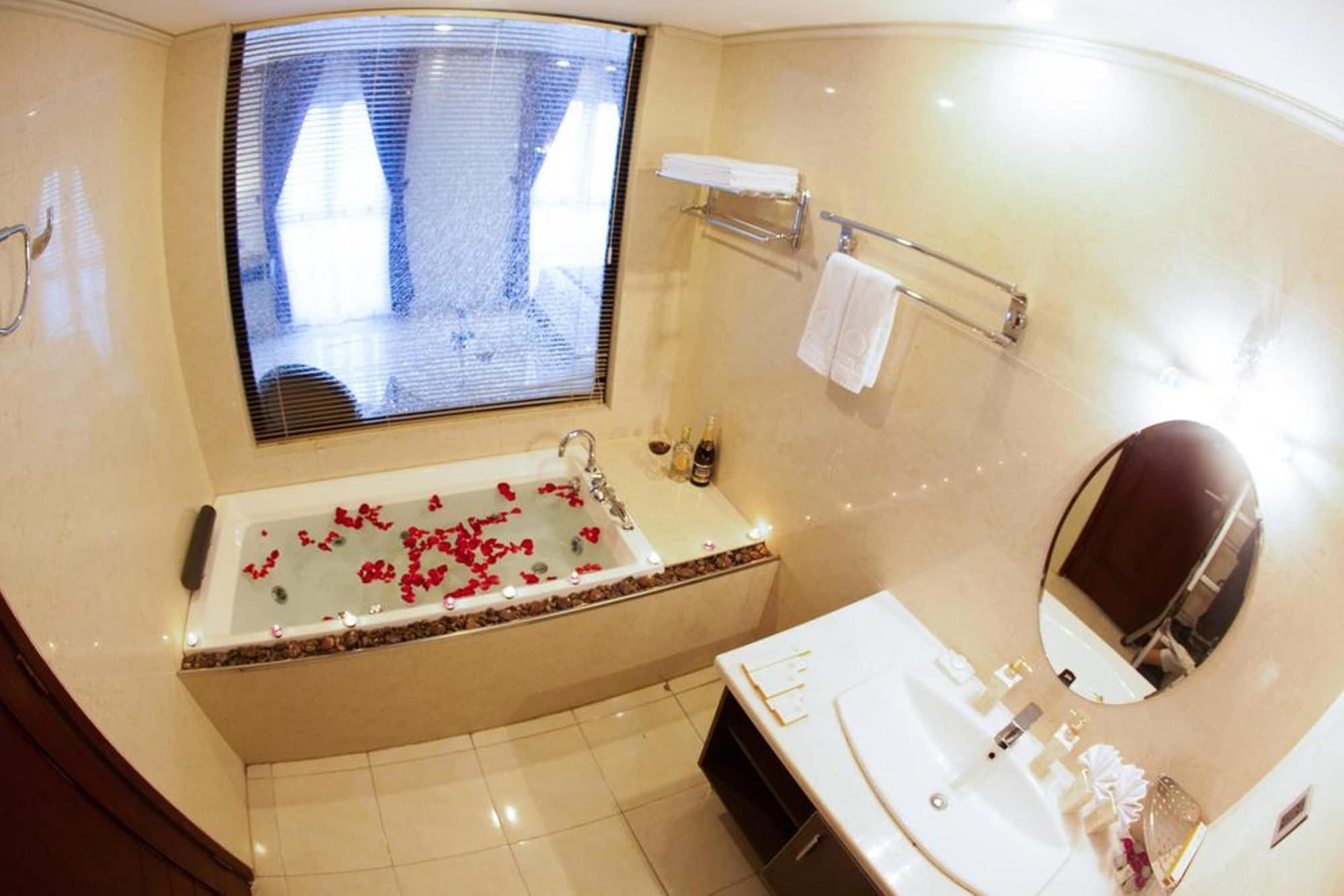 The Pearl Hotel Ханой Экстерьер фото